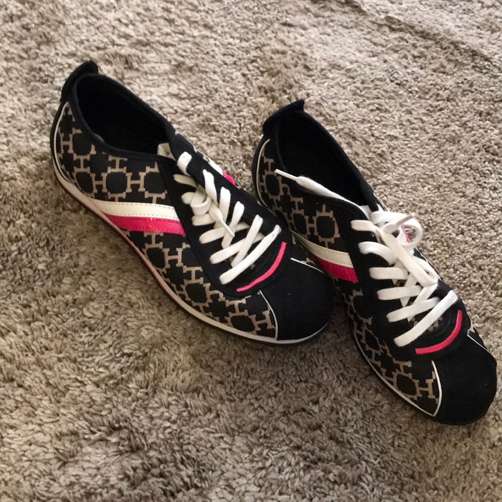 Tommy shoes